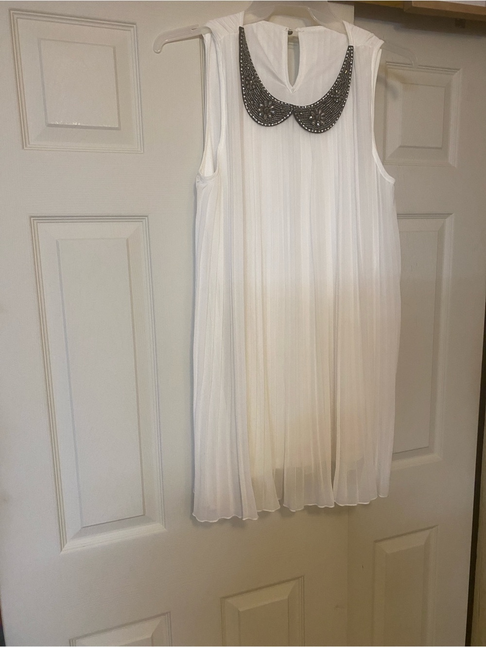 H&M White Sleeveless Dress with Beaded Collar Detail